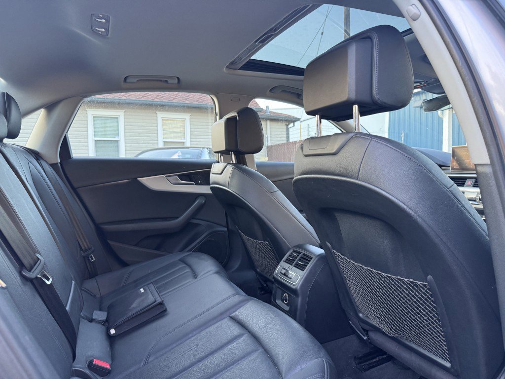 Used 2017 Audi A4 2.0T Premium image 28