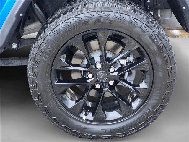 Used 2025 Jeep Gladiator Sport AWD/4WD image 21