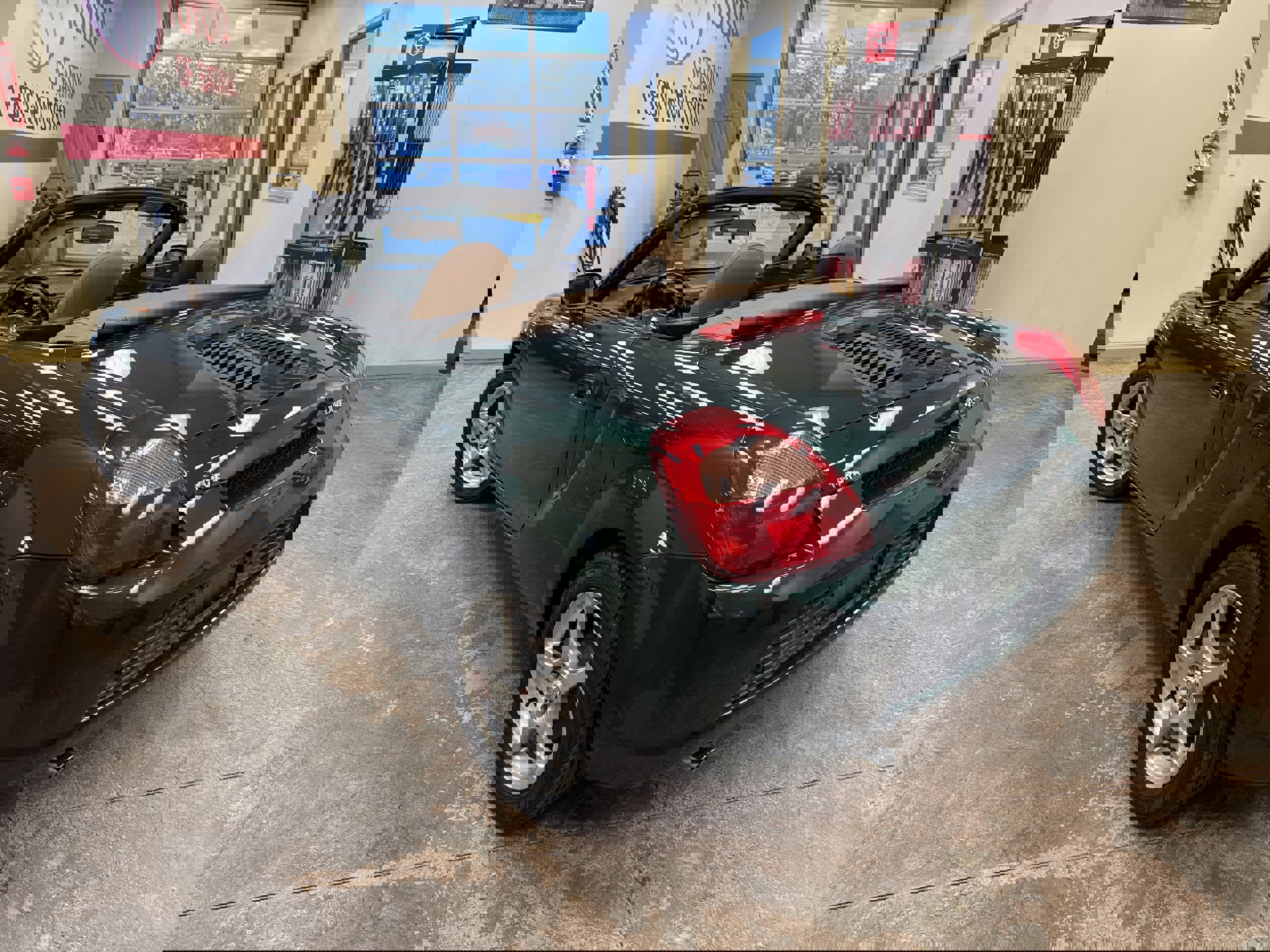 Used 2002 Toyota MR2 image 28