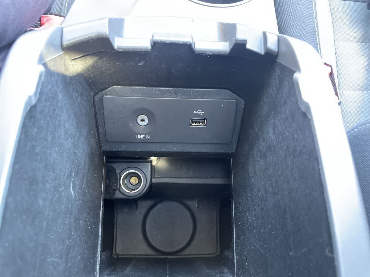 Used 2013 Ford Escape SE AWD/4WD image 23