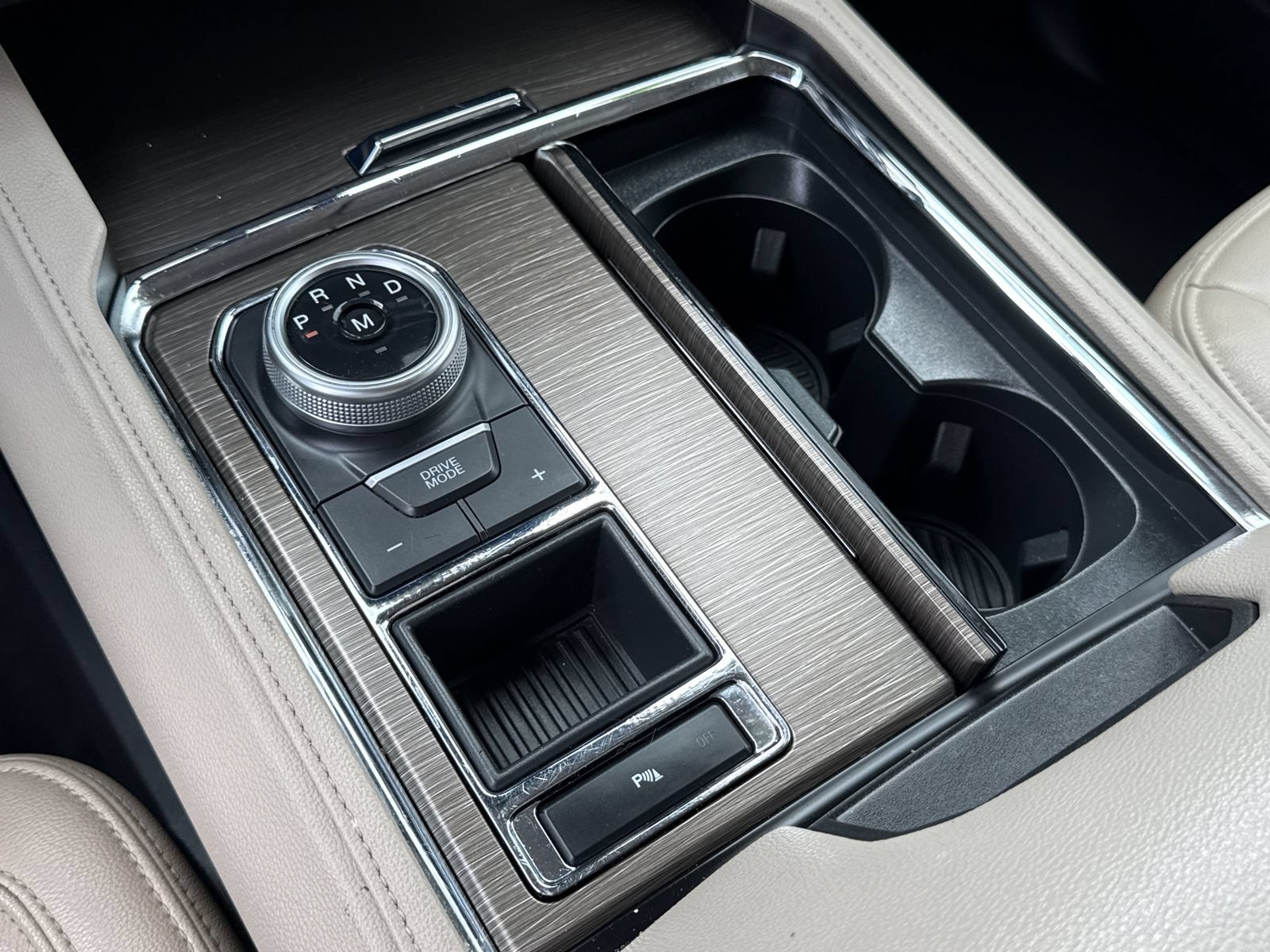 Certified 2024 Ford Expedition Max Limited RWD image 33