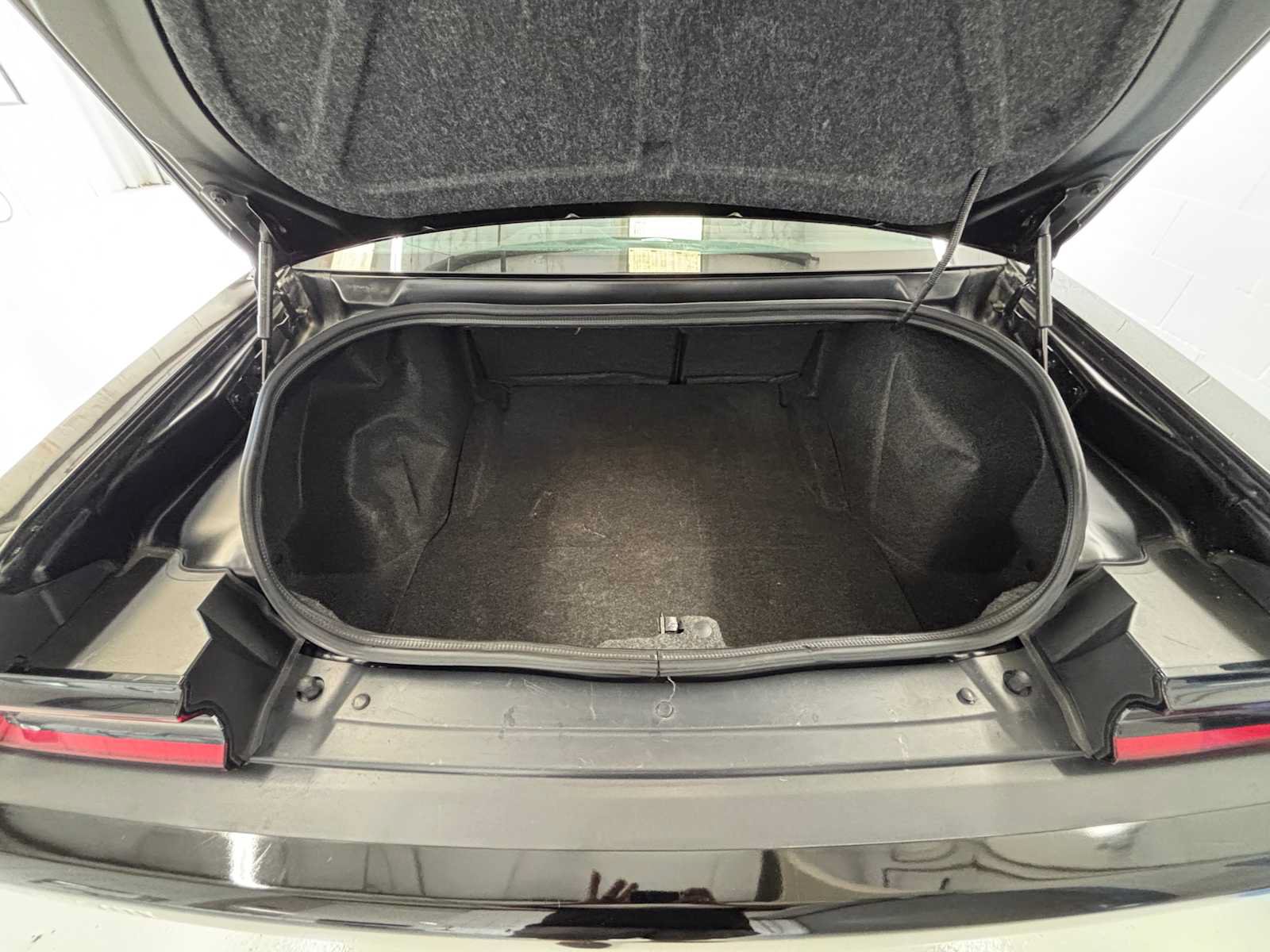 Used 2020 Dodge Challenger R/T RWD image 16