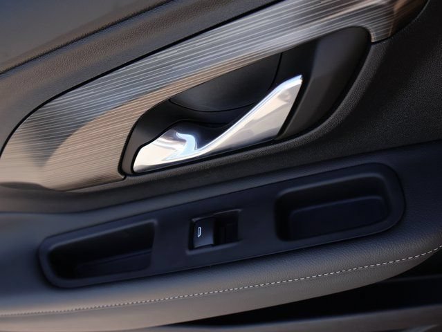 Certified 2024 GMC Terrain SLT AWD/4WD image 19