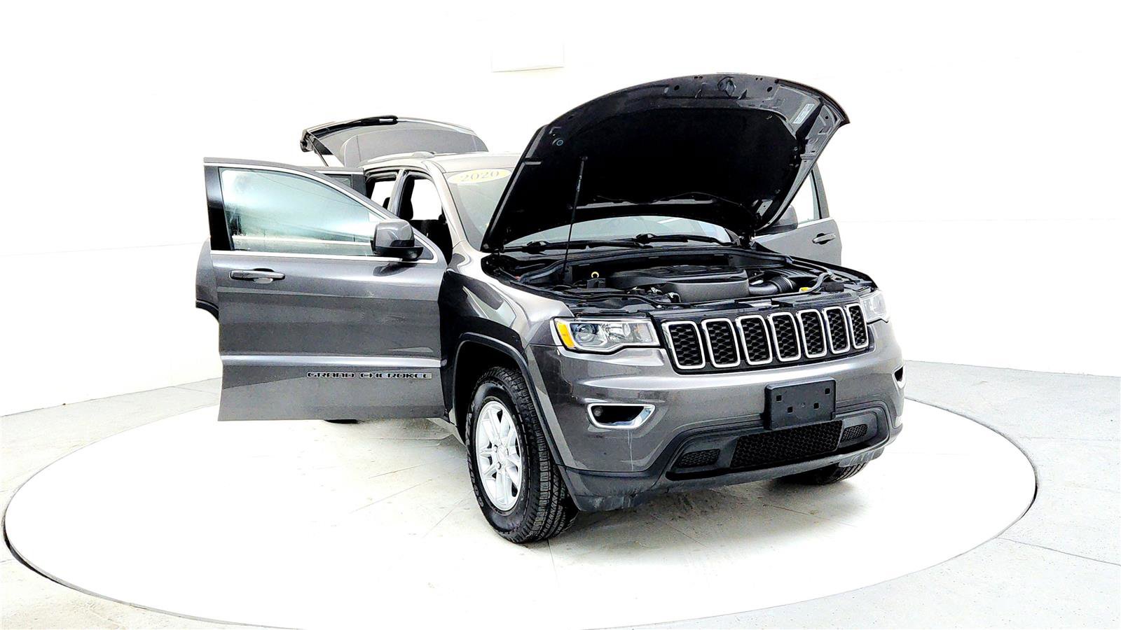 Used 2020 Jeep Grand Cherokee Laredo image 9
