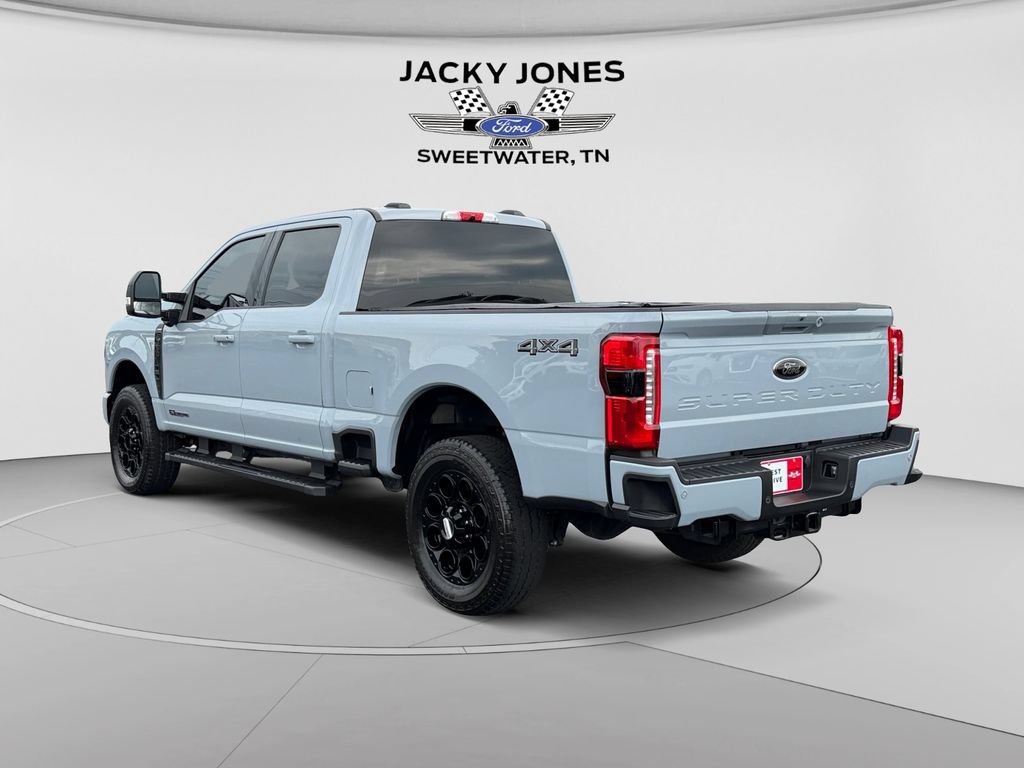 Used 2026 Ford F350 Lariat w/ Black Appearance Package AWD/4WD image 3
