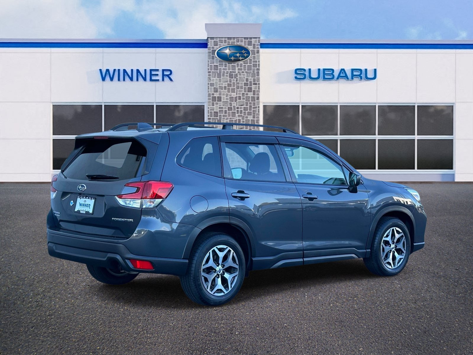 Used 2021 Subaru Forester Premium AWD/4WD image 5