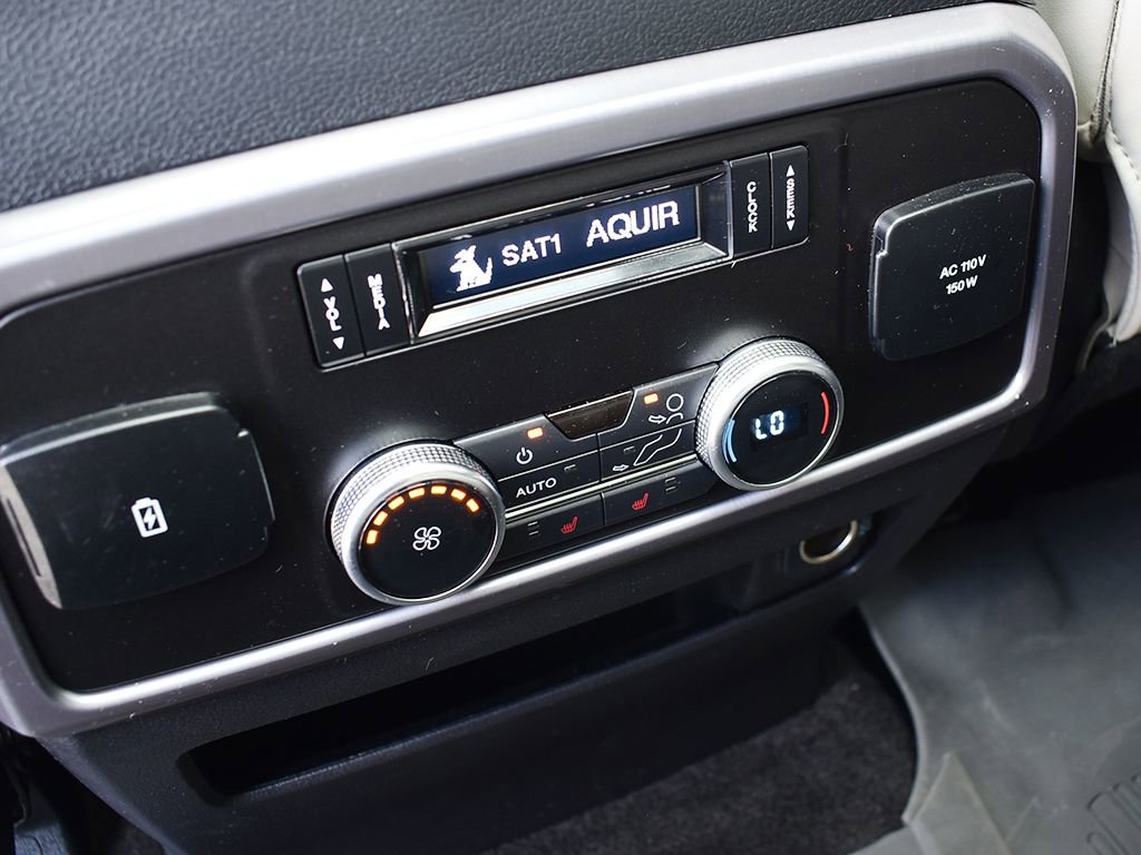 Used 2020 Ford Expedition Max Platinum AWD/4WD image 27