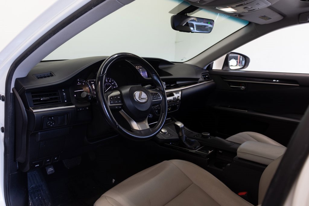 Used 2016 Lexus ES 350 image 16
