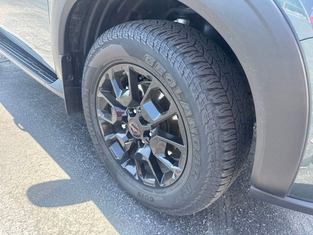 Certified 2025 Nissan Armada PRO-4X AWD/4WD image 13