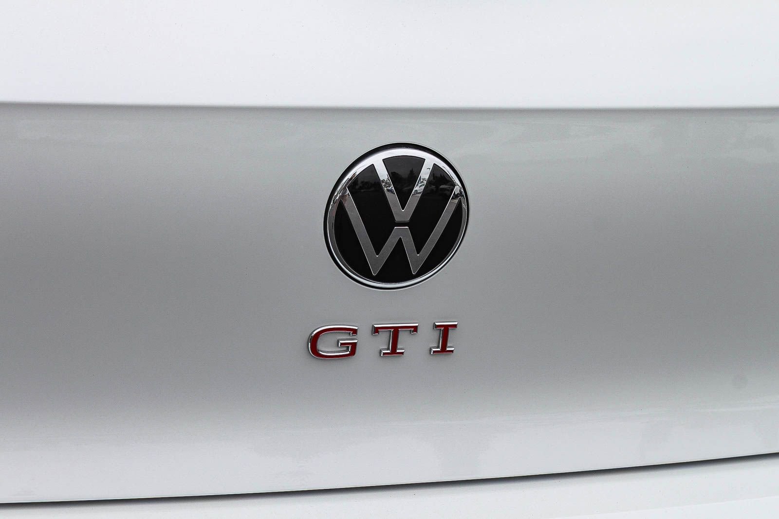 Used 2025 Volkswagen GTI SE w/ SE Leather Seating Package image 10