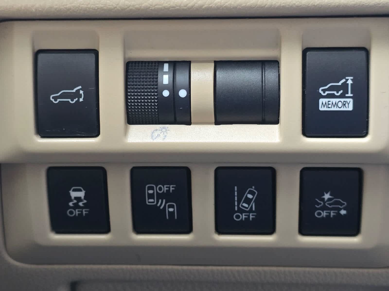 Used 2019 Subaru Outback 2.5i Limited AWD/4WD image 17