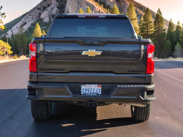 Used 2021 Chevrolet Silverado 1500 Custom w/ Safety Confidence Package RWD image 6