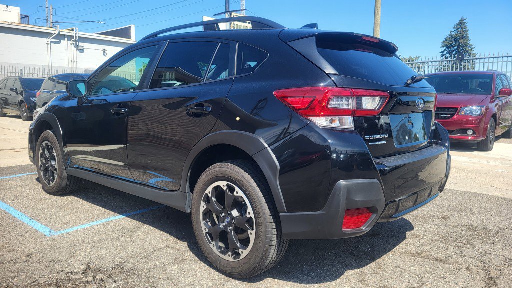 Used 2023 Subaru Crosstrek 2.0i Premium image 8