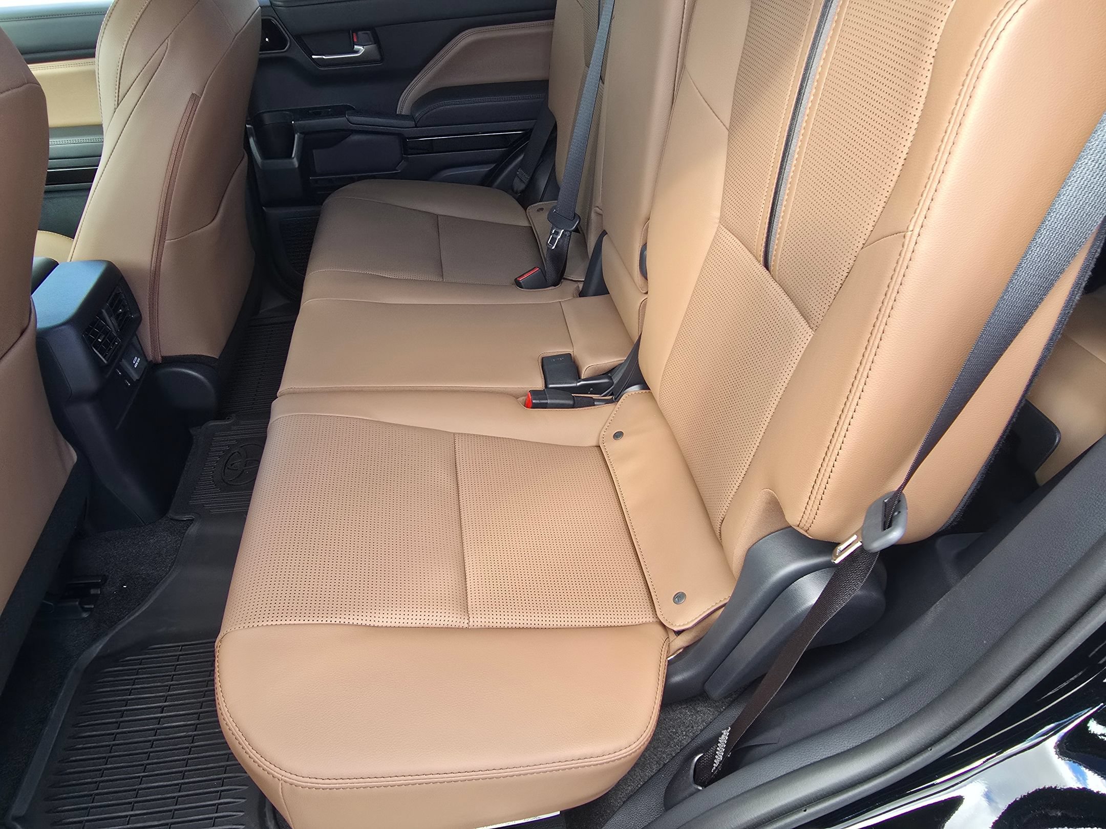 Used 2026 Toyota 4Runner Limited AWD/4WD image 15