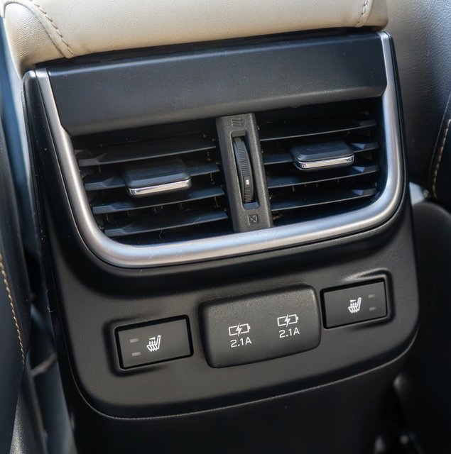 Used 2020 Subaru Outback Limited image 19