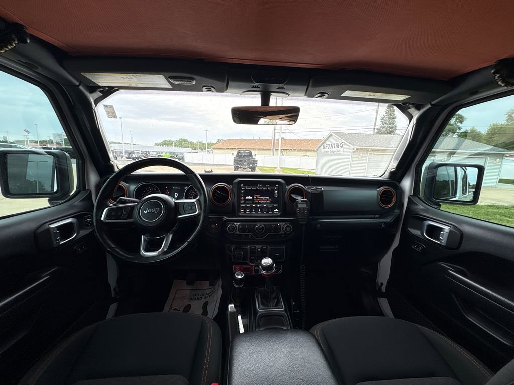 Used 2022 Jeep Gladiator Mojave w/ Cold Weather Group image 12