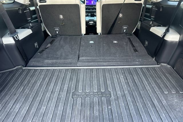 Used 2024 Toyota Grand Highlander XLE image 16