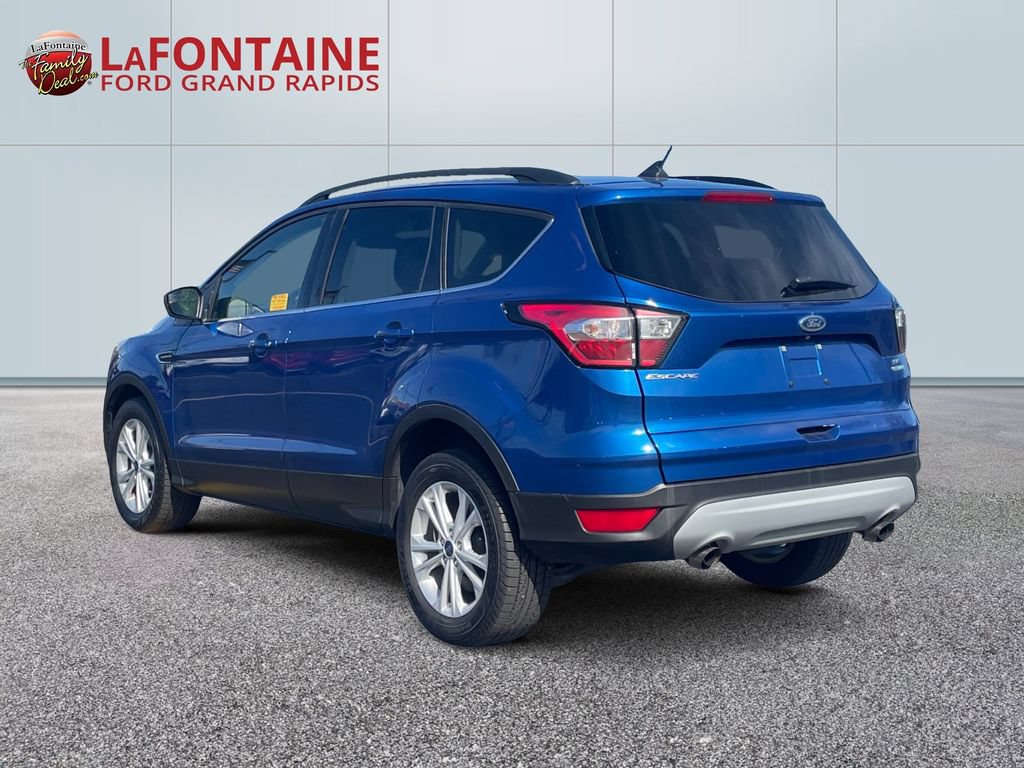 Used 2018 Ford Escape SE w/ SE Sync 3 Package FWD image 5