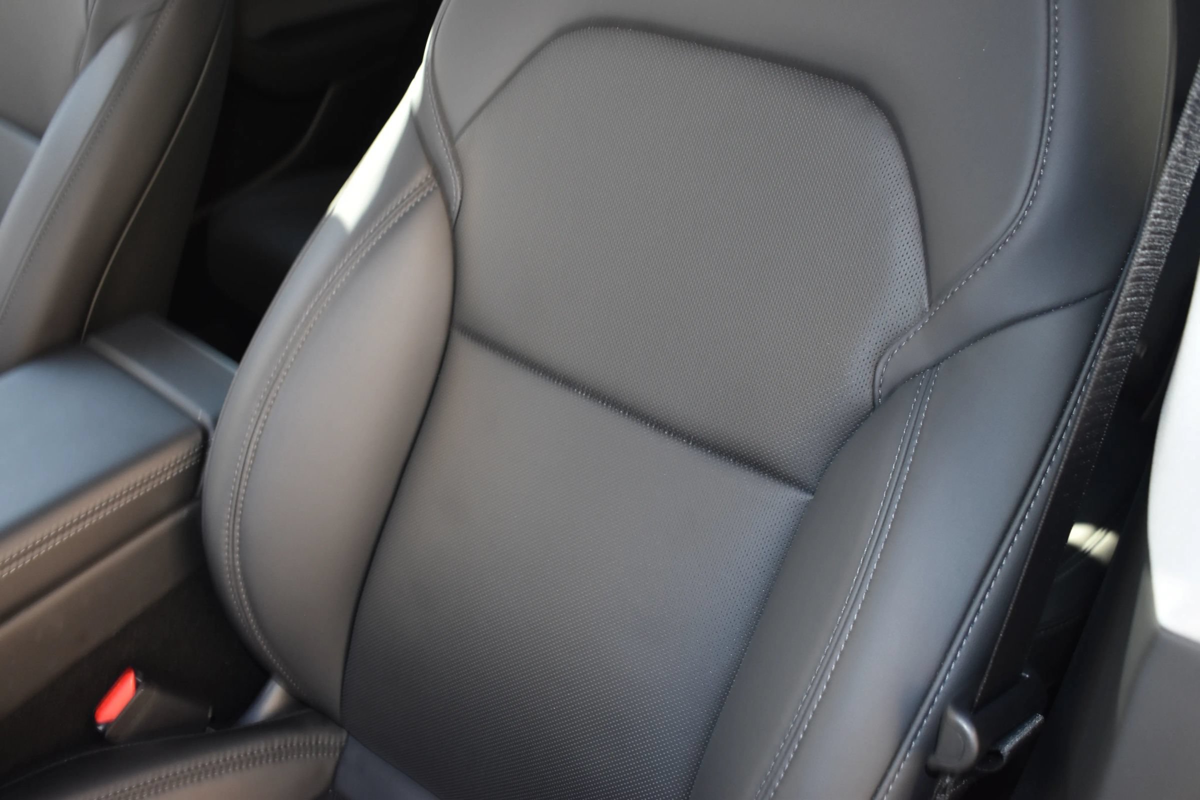 Used 2026 Tesla Model Y Long Range RWD image 10