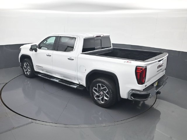 Certified 2023 GMC Sierra 1500 SLT w/ SLT Premium Plus Package AWD/4WD image 19