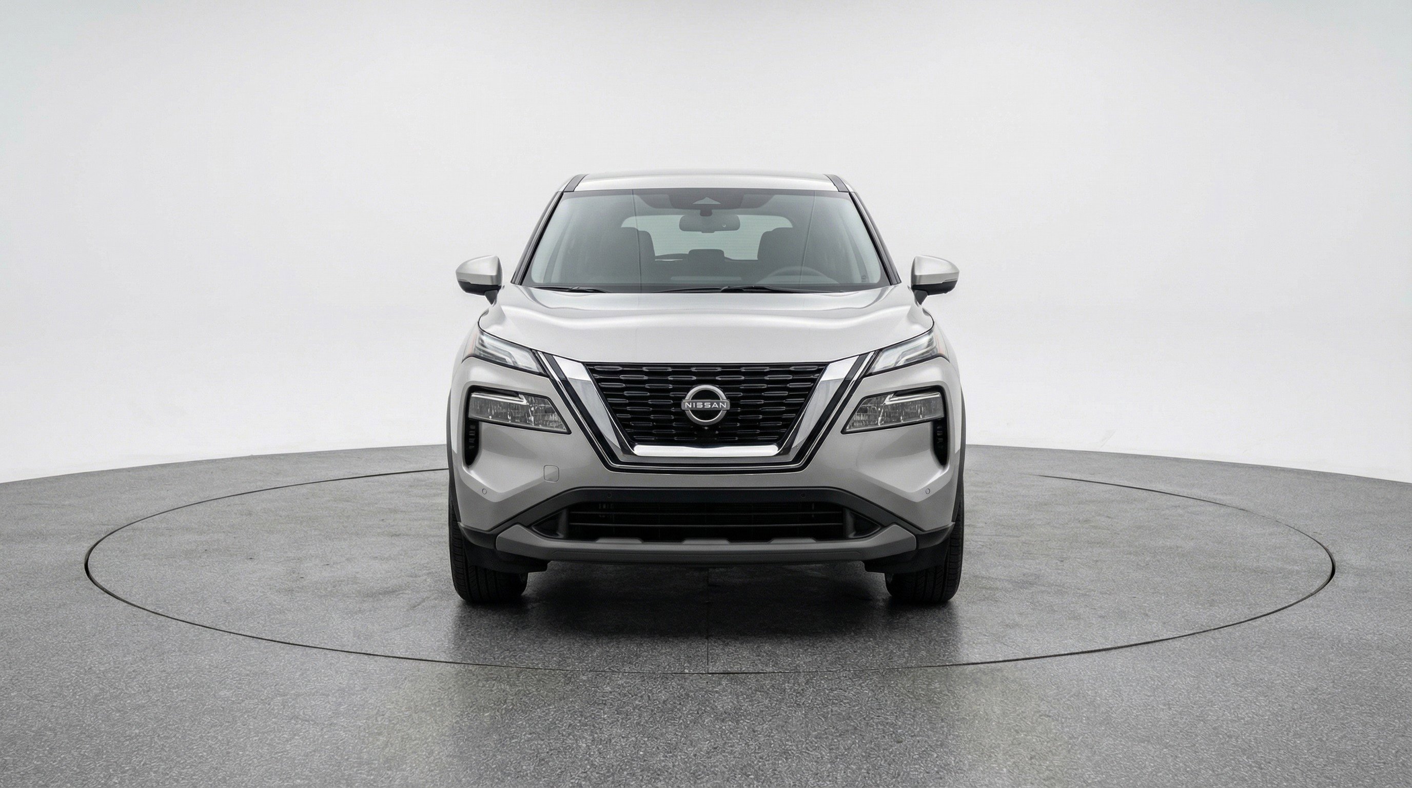 Used 2025 Nissan Rogue SV image 2