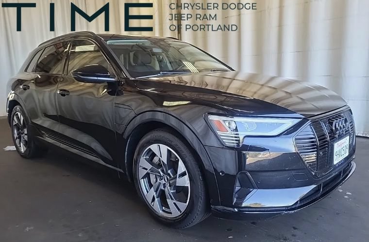 Used 2021 Audi e-tron Premium w/ Convenience Plus Package AWD/4WD image 1