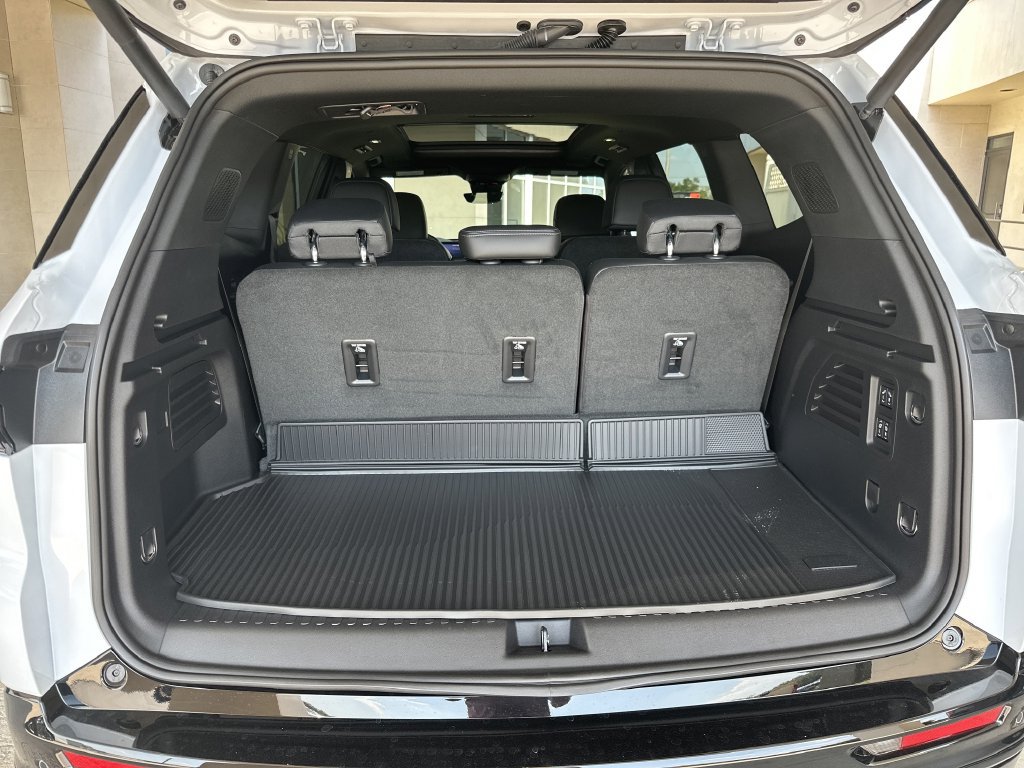 New 2026 Buick Enclave Sport Touring w/ Power Package FWD image 34