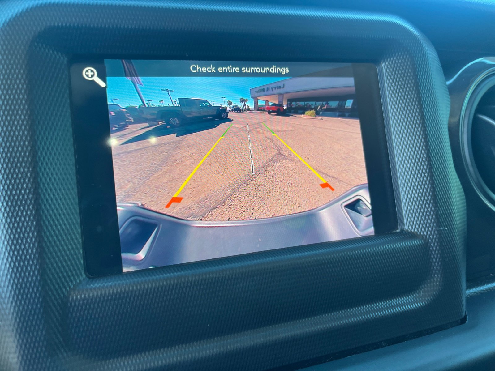 Used 2022 Jeep Gladiator Sport image 28