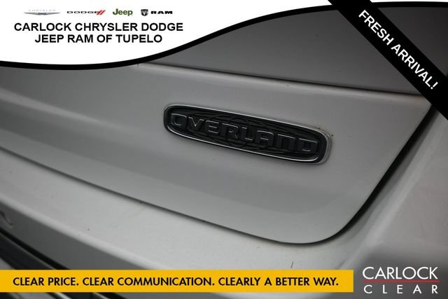Used 2023 Jeep Grand Cherokee Overland w/ Luxury Tech Group IV AWD/4WD image 41