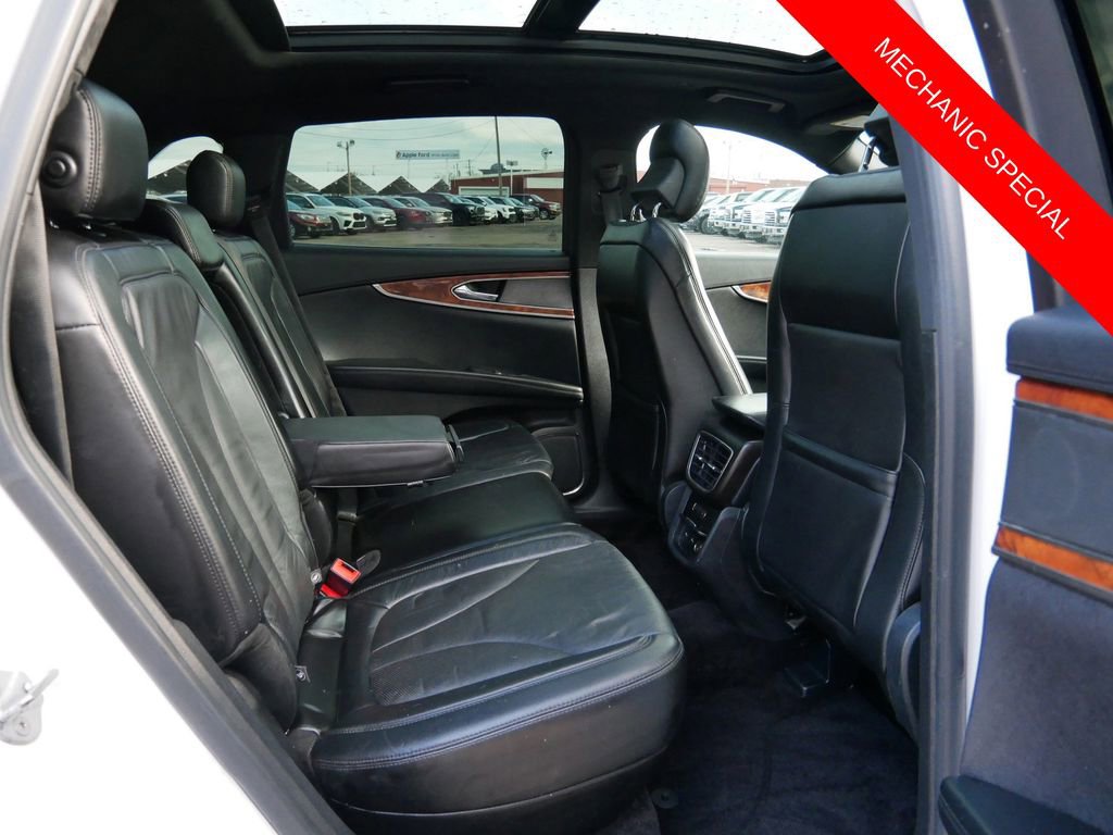 Used 2016 Lincoln MKX Reserve w/ Technology Package image 9