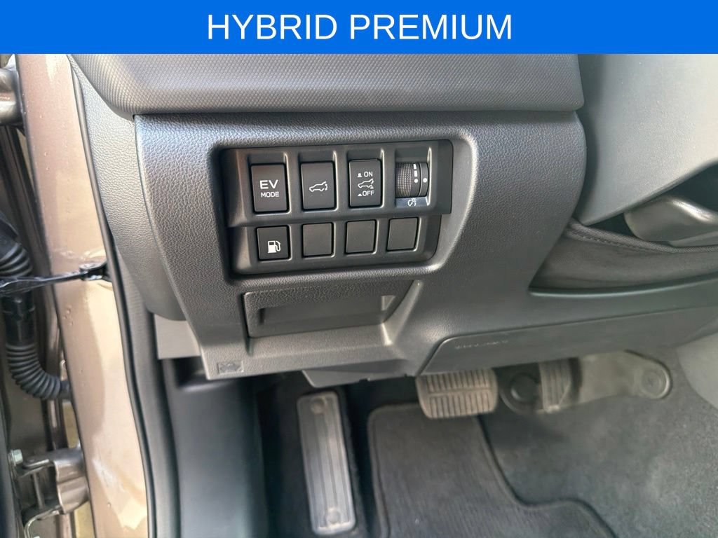 Certified 2025 Subaru Forester Premium AWD/4WD image 11