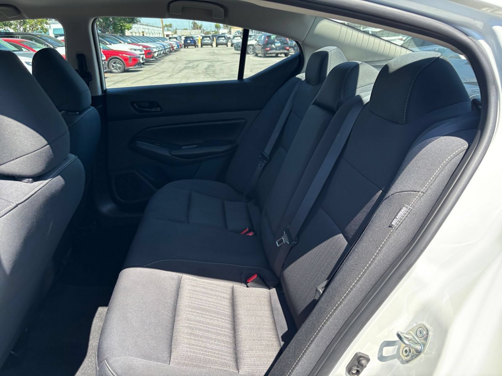 Used 2025 Nissan Altima 2.5 SV FWD image 27