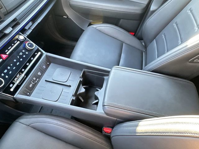 Used 2025 Hyundai Santa Fe Calligraphy image 24