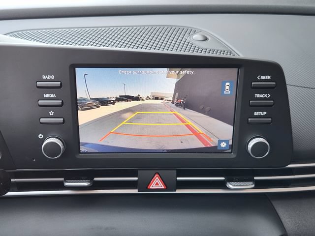 Certified 2023 Hyundai Elantra SE FWD image 12