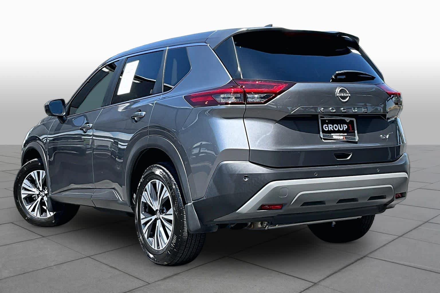 Used 2023 Nissan Rogue SV FWD image 12