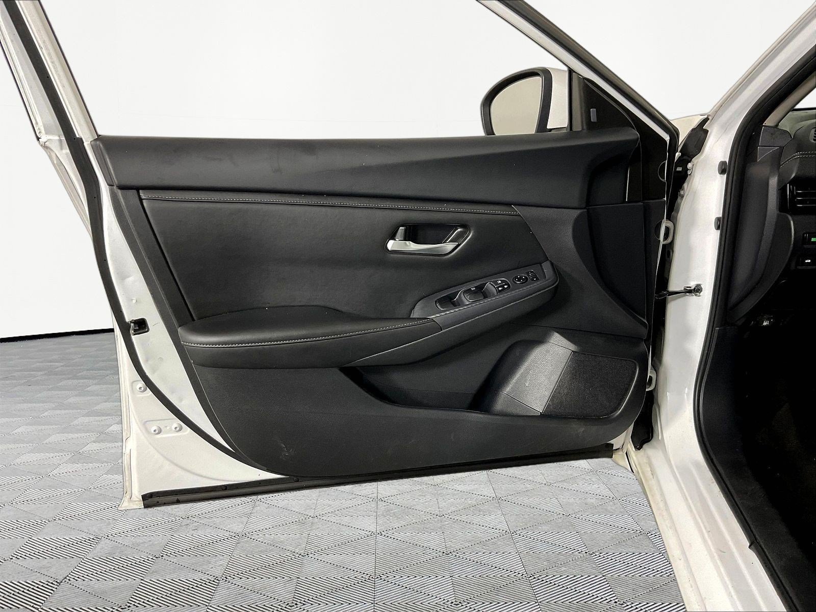 Used 2023 Nissan Sentra SV w/ All-Weather Package FWD image 20