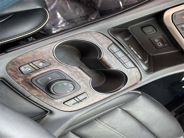 Used 2022 GMC Acadia Denali w/ Denali Ultimate Package image 24