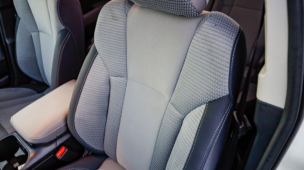 Used 2025 Subaru Outback Premium image 30