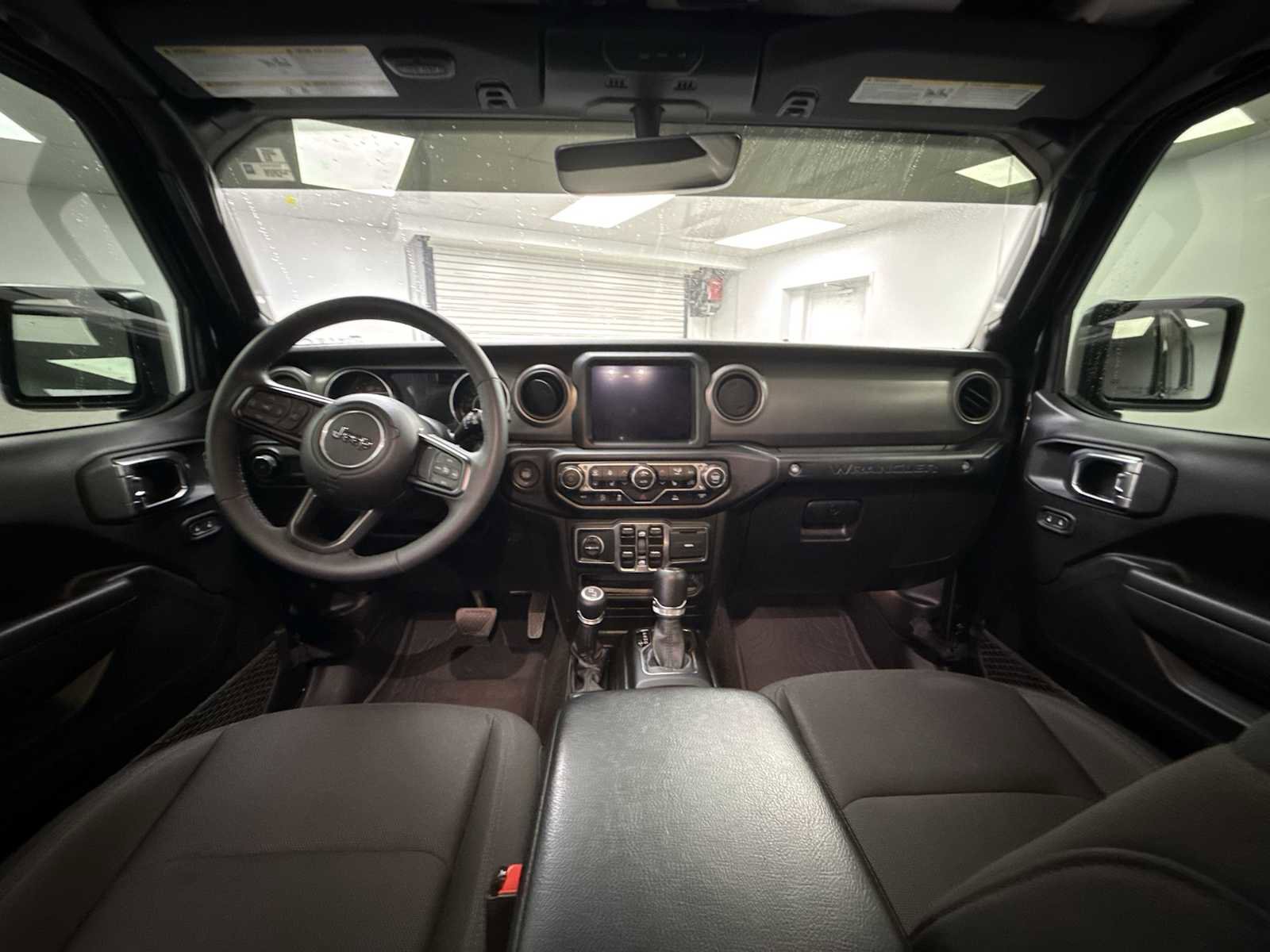 Used 2023 Jeep Wrangler Unlimited Sport AWD/4WD image 10