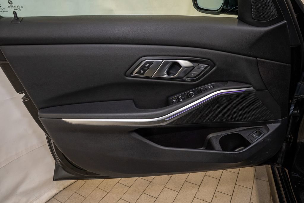 Used 2022 BMW 330i xDrive Sedan w/ Convenience Package image 12