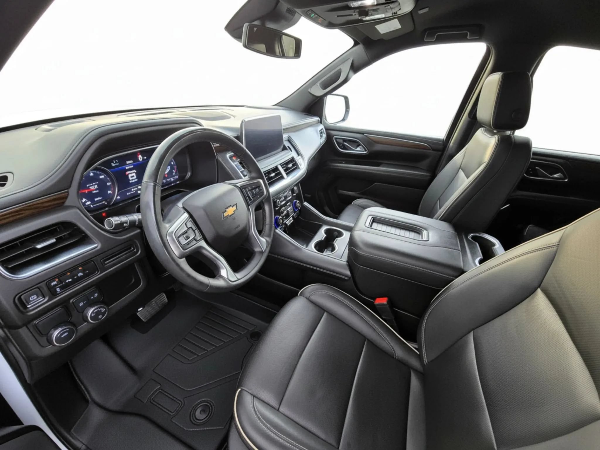 Used 2022 Chevrolet Suburban Premier RWD image 9