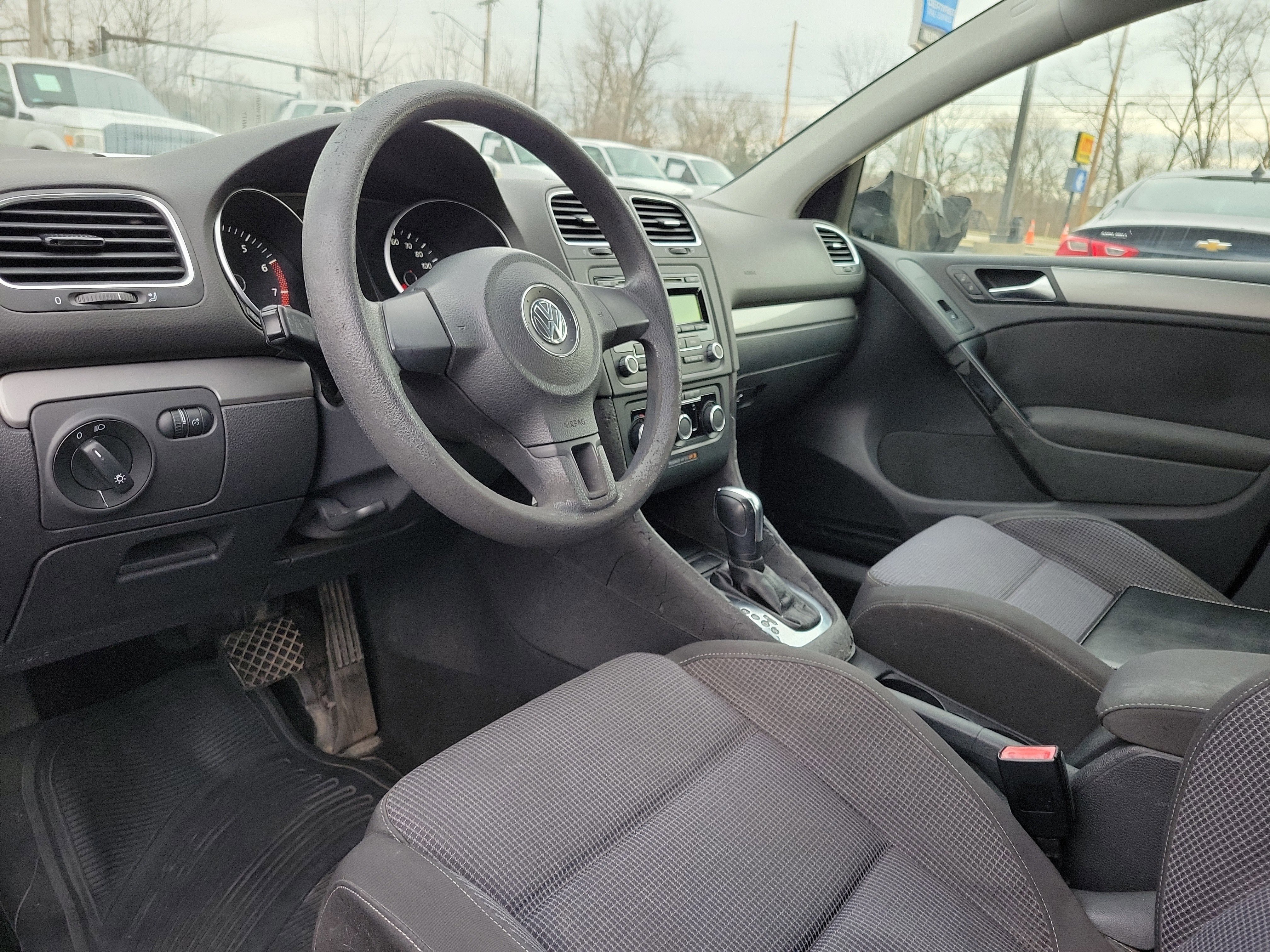 Used 2013 Volkswagen Golf 2.5L image 19