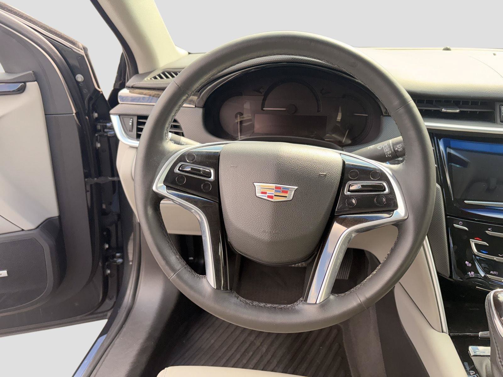 Used 2016 Cadillac XTS Luxury FWD image 14