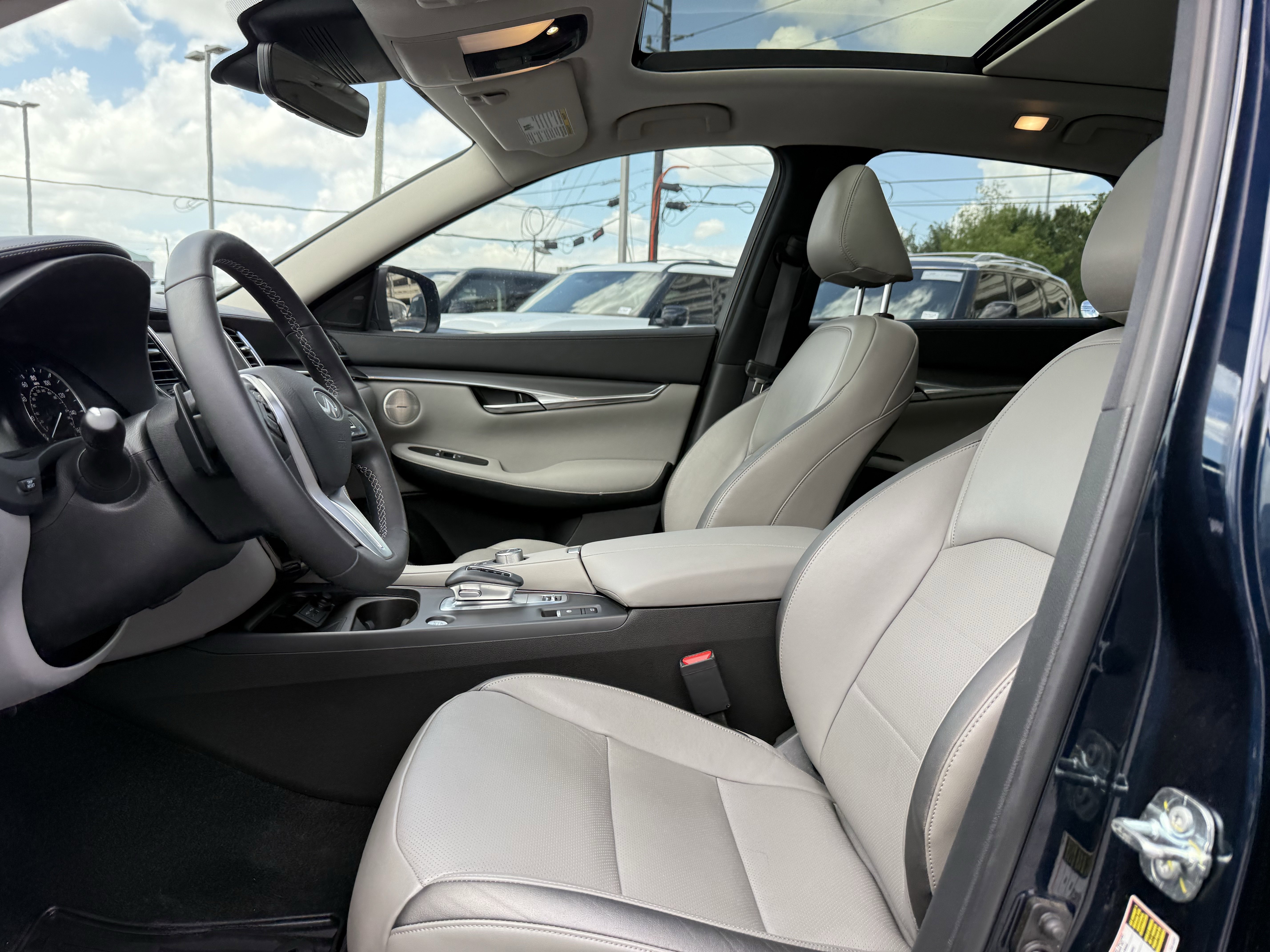Certified 2024 INFINITI QX50 Luxe FWD image 13