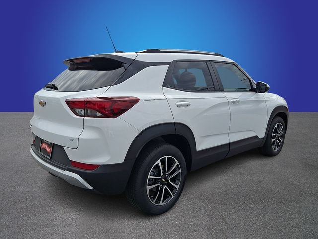 New 2026 Chevrolet TrailBlazer LT FWD image 3