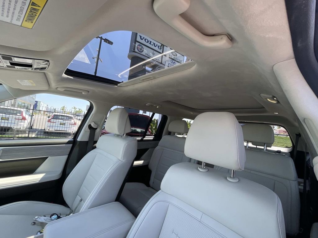 Used 2024 Hyundai Santa Fe Calligraphy FWD image 8
