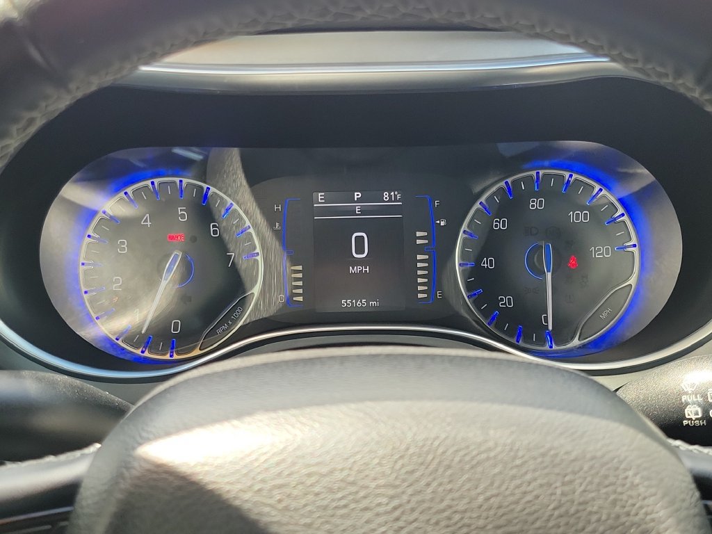 Used 2018 Chrysler Pacifica Touring Plus w/ S Appearance Package FWD image 25