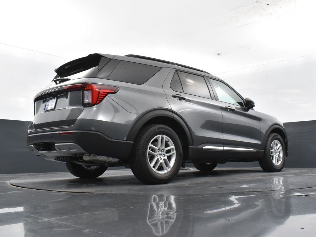 New 2025 Ford Explorer Active w/ Active Comfort Package image 33