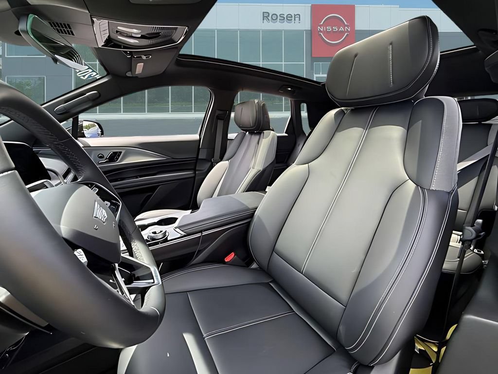 Used 2024 Cadillac Lyriq Tech w/ LPO, Floor Liner Package RWD image 24