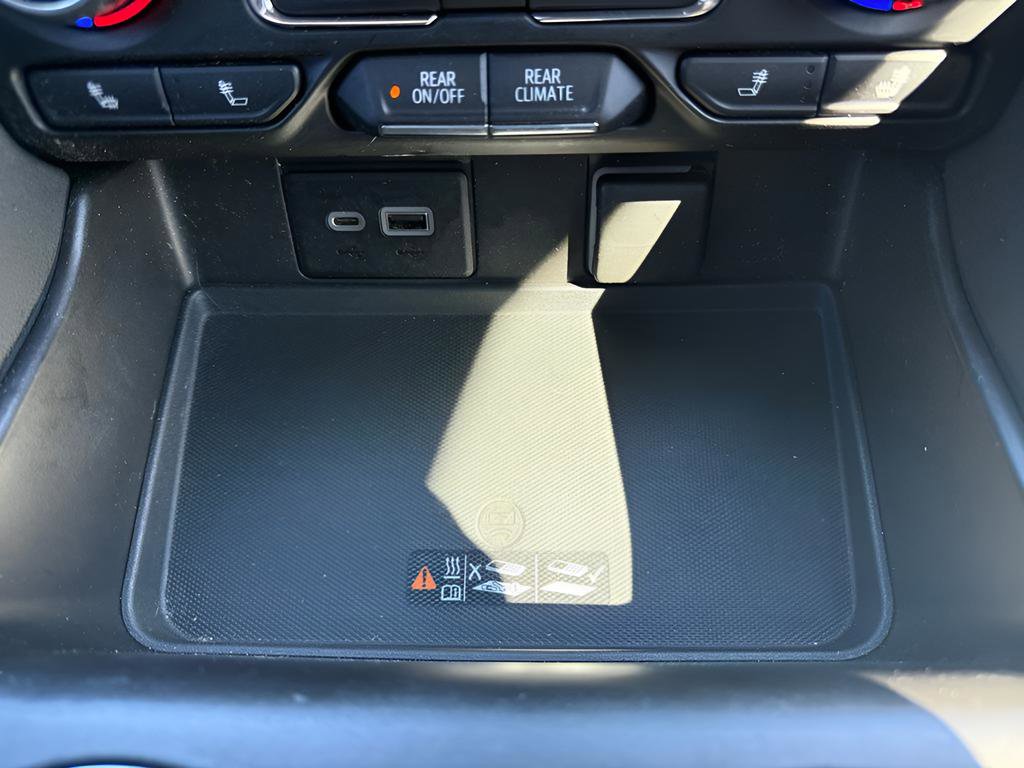 Used 2021 Chevrolet Tahoe LT w/ Luxury Package image 23